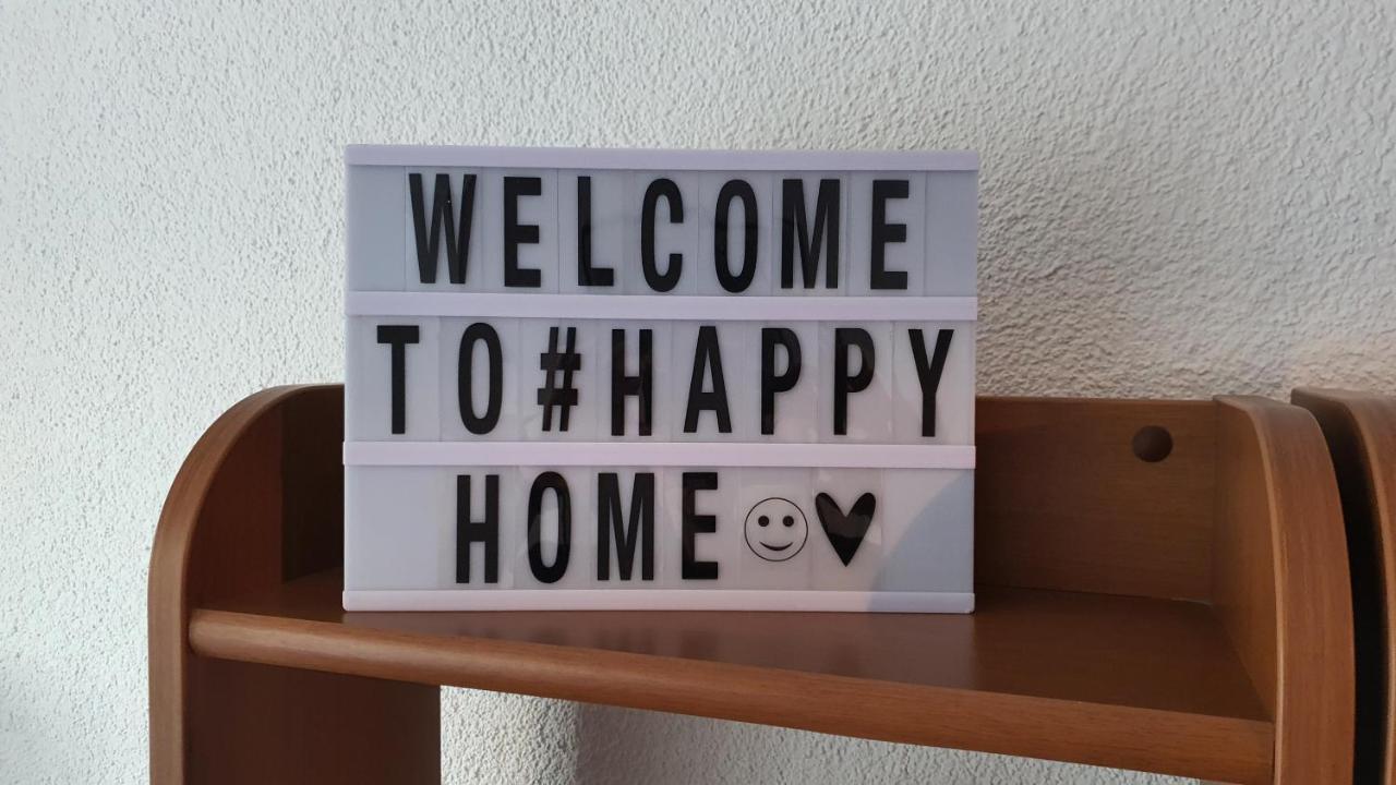 Happy Home Gospic Exterior photo