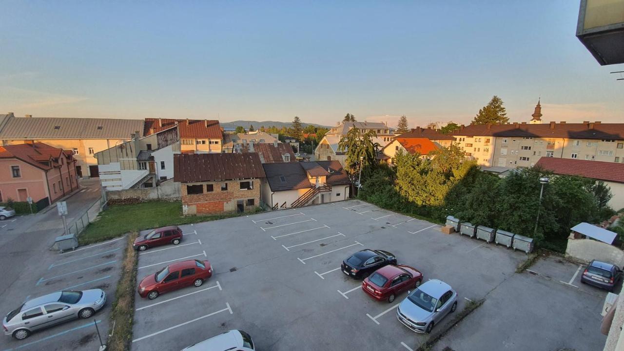 Happy Home Gospic Exterior photo